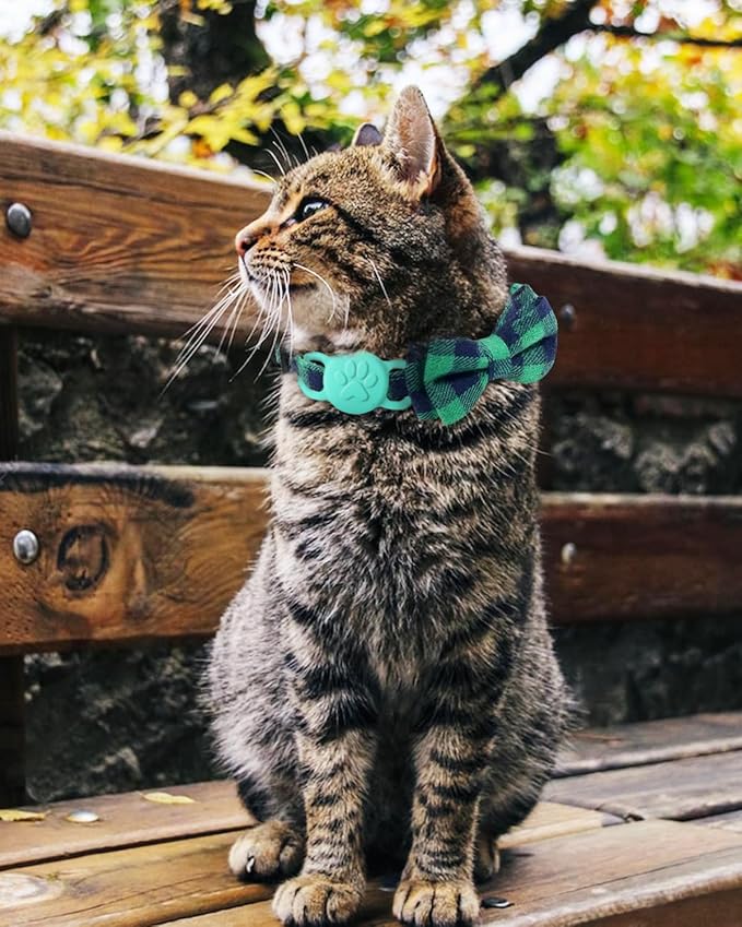 Joytale Upgraded Cat Collar with Bells, Breakaway Cat Collars with Bow Tie, 1 Pack Girl Boy Safety Plaid Kitten Collars, Green