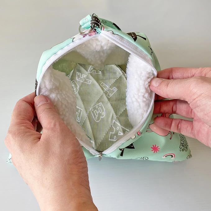 Handmade Cuddle Sack Sleeping Bag Pouch Small Animals Hedgehog Carrier Bag Pouch with Strap Breathable Vents Portable Outgoing Bag (Green with Green Pad)