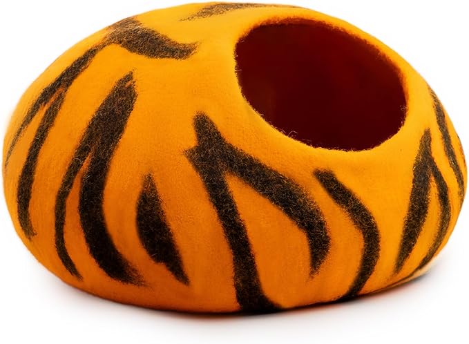 Woolygon Premium Felt Cat Cave Bed โ Wool Kitty Beds Handcrafted Kitten Caves Bed for Indoor Cats - Made from 100% Eco-Friendly Merino Wool, Foldable Cat Hidewawy Covered Cat House Pod