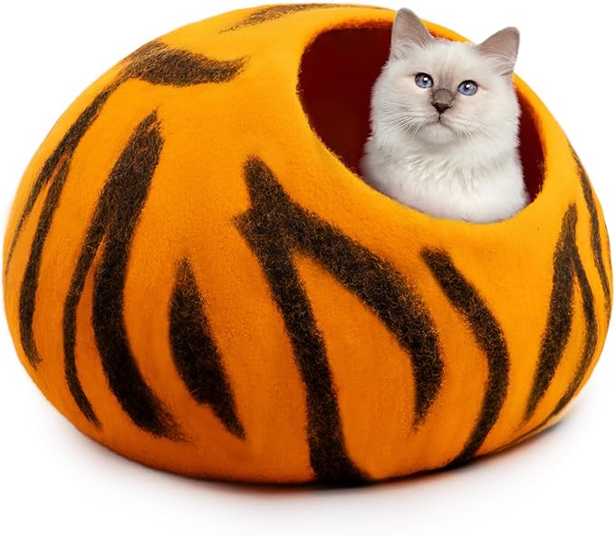 Woolygon Premium Felt Cat Cave Bed โ Wool Kitty Beds Handcrafted Kitten Caves Bed for Indoor Cats - Made from 100% Eco-Friendly Merino Wool, Foldable Cat Hidewawy Covered Cat House Pod