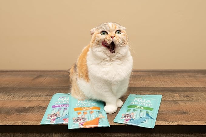 LOVE, NALA - Natural Lickable Cat Squeeze Up Treat,Topper - Chicken Mousse - Wet Food Cat Puree - Grain Free, Minerals, Vitamins - 4 Pack 2 oz.