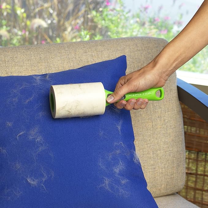 Evercare Pet Hair Lint Rollers All Purpose Use 100 Easy-Tear Sheets Per Roll Reusable Sticky Roller Pets Cat & Dog Hair Remover Contoured Handle for Furniture Clothing & Cars, Set of 2, Green