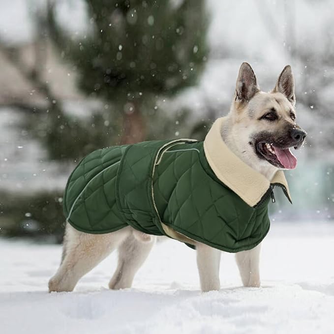 Kuoser Extra Warm Dog Coat, Windproof Cold Weather Jacket for Large Dogs, Fleece Lining Christmas Dog Jacket Pet Turtleneck Snowsuit with Reflective Strips Adjustable Winter Outfit, Green XL