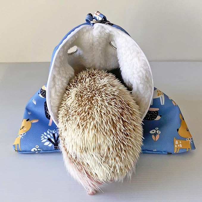Handmade Cuddle Sack Sleeping Bag Pouch Small Animals Hedgehog Carrier Bag Pouch with Strap Breathable Vents Portable Outgoing Bag (Blue with Green Pad)