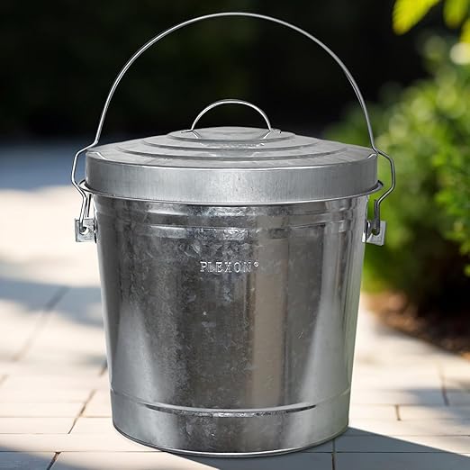 Plexon 6 Gallon Small Metal Trash Can with Lid Outdoor Galvanized Metal Bucket with Locking Lid for Poultry Feed Bird Seed Storage Ash Garbage Trash Bin