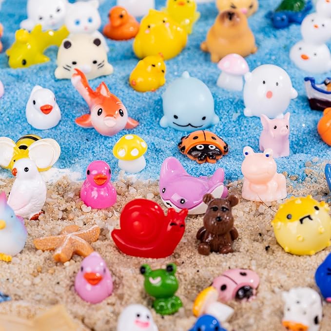 200pcs Mini Resin Animals 200 Styles Variety Tiny Animals Figures Miniature Little Small Animal Figurines Bulk for Micro Fairy Garden Landscape Accessories Hide Crafts Decor Aquarium