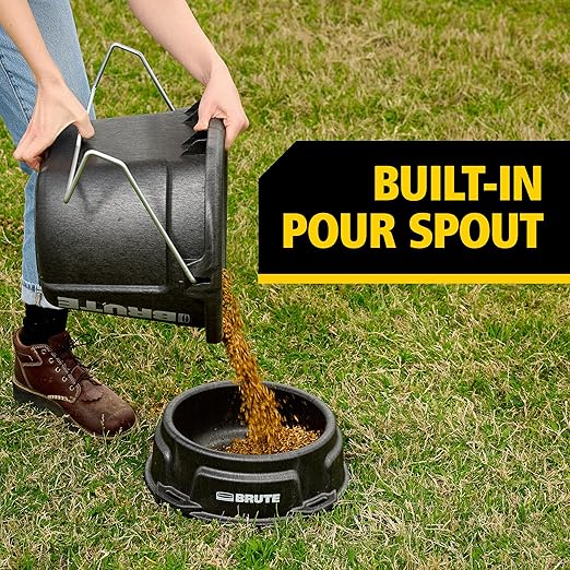 Rubbermaid Commercial Products Brute 5-Gallon 3-in-1 Flat-Back Feed Bucket with Hook-Hang-Carry Handle, RigidCell Strength, Pour Spout, USA Made for Horse & Livestock